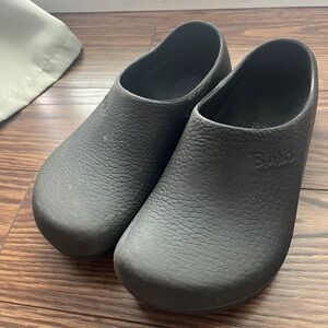 Black Birki’s size 38